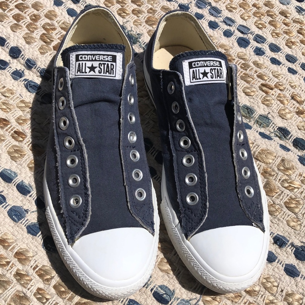 🌼Converse Sneakers🌼